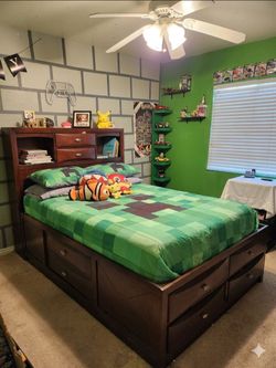 Bed frame with drawers OBO
