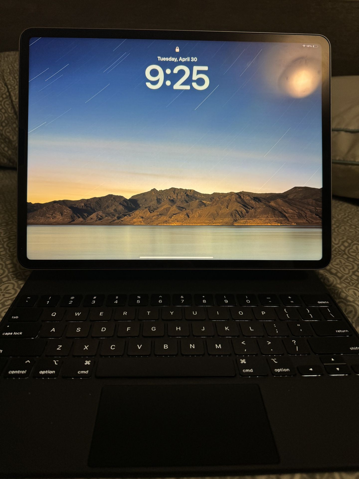 Apple iPad 12.9 Inch Newest Model With Magic Keyboard