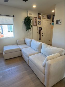 Modular Sectional Sofa with storage chaise