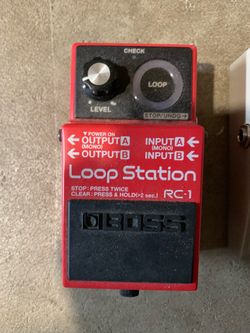 BOSS RC-1  Bass Loop Station Pedal
