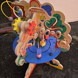 Manhattan Activity Table Toy