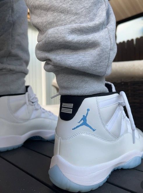 Jordan 11. Size 10.