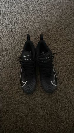 Football cleats
