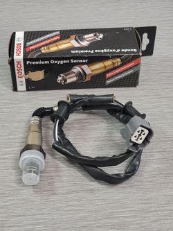 Bosch Oxygen Sensor 13176 - brand new