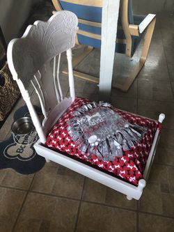 Custom made dog bed! Made from oak chair. Comes with standard pillow with custom made envelope pillowcase and coordinating cuddle blanket. Painted wi