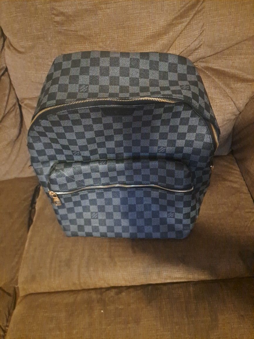 LOUIS VUITTON BACK PACK 