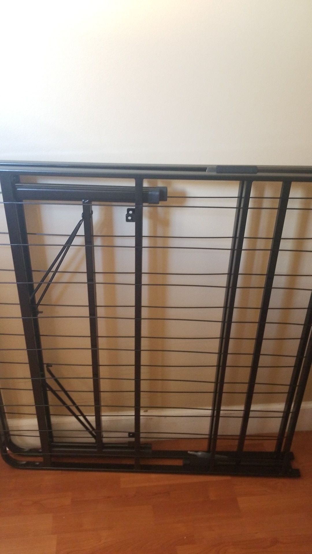 Twin bed metal frame