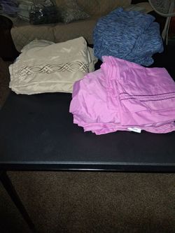 3 Sets of Queen Sheets $20 for all