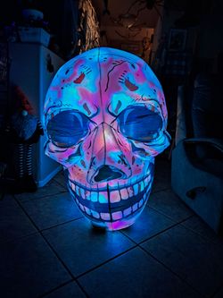 3ft Disco Halloween Light Up Skull