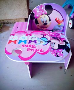 Minnie Mouse Desk Chair
