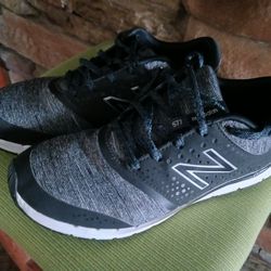 Women's New Balance Shoes Size 9