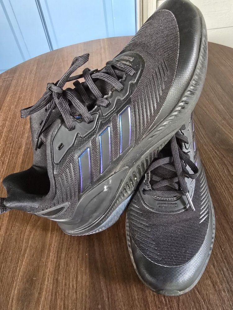 Shoes ADIDAS size 8-8.5
