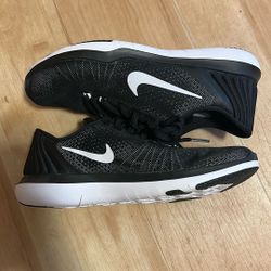 Nike running / training shoes 