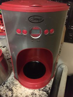 Ginny’s red 10 cup coffee maker