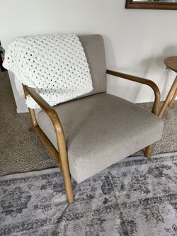Comfy Accent Chair