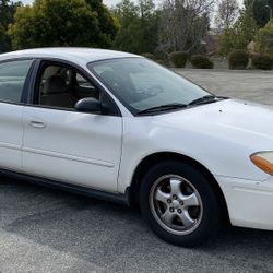 2005 Ford Taurus