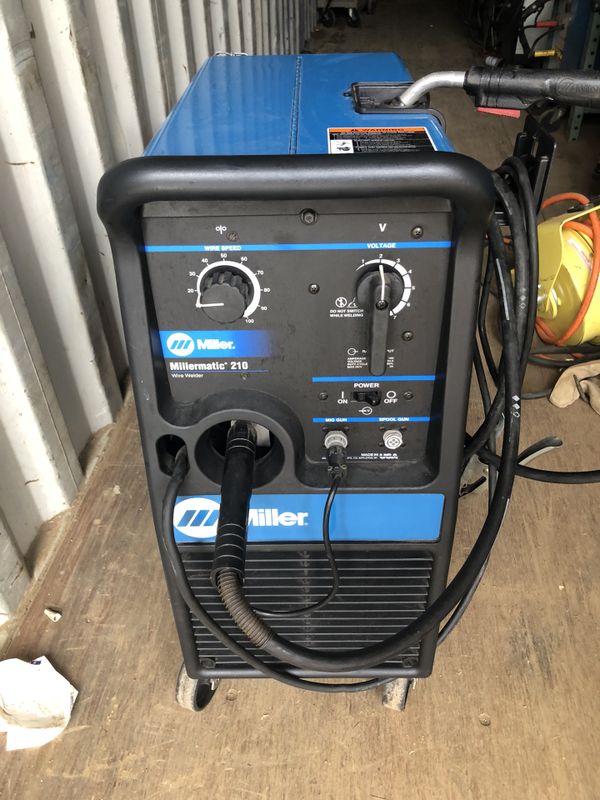 Miller Millermatic 210 MiG welder like new and brand new 3035 spoolgun