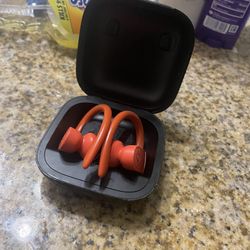 Powerbeats Pro 1 (beats/wireless earbuds) gen 1 
