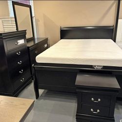 Sleigh Wood Bedroom Set Available In 3 Colors! Amazing Low Low Price! 