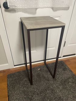 Tall Metal and Wood Plant Stand(14 inch long x 14 inch wide x 32 inch height