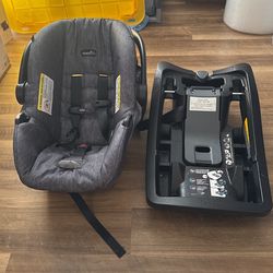 Evenflo Car seat WITH BASE