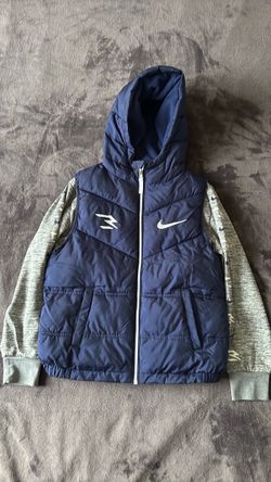 Kids Nike sport vest with hoody size M(10-12y)