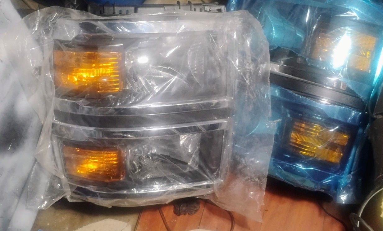 2014 Chevy Head Lights 