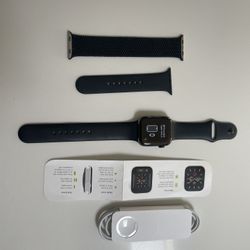 Apple Watch Series 6 With Charging Pad