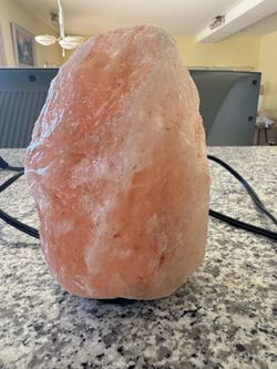 Himalayan salt lamp