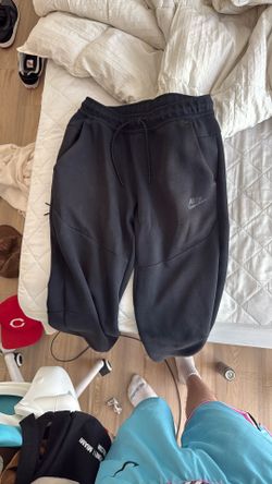 Black Nike Tech Joggers Size Small Hoodie Size Medium