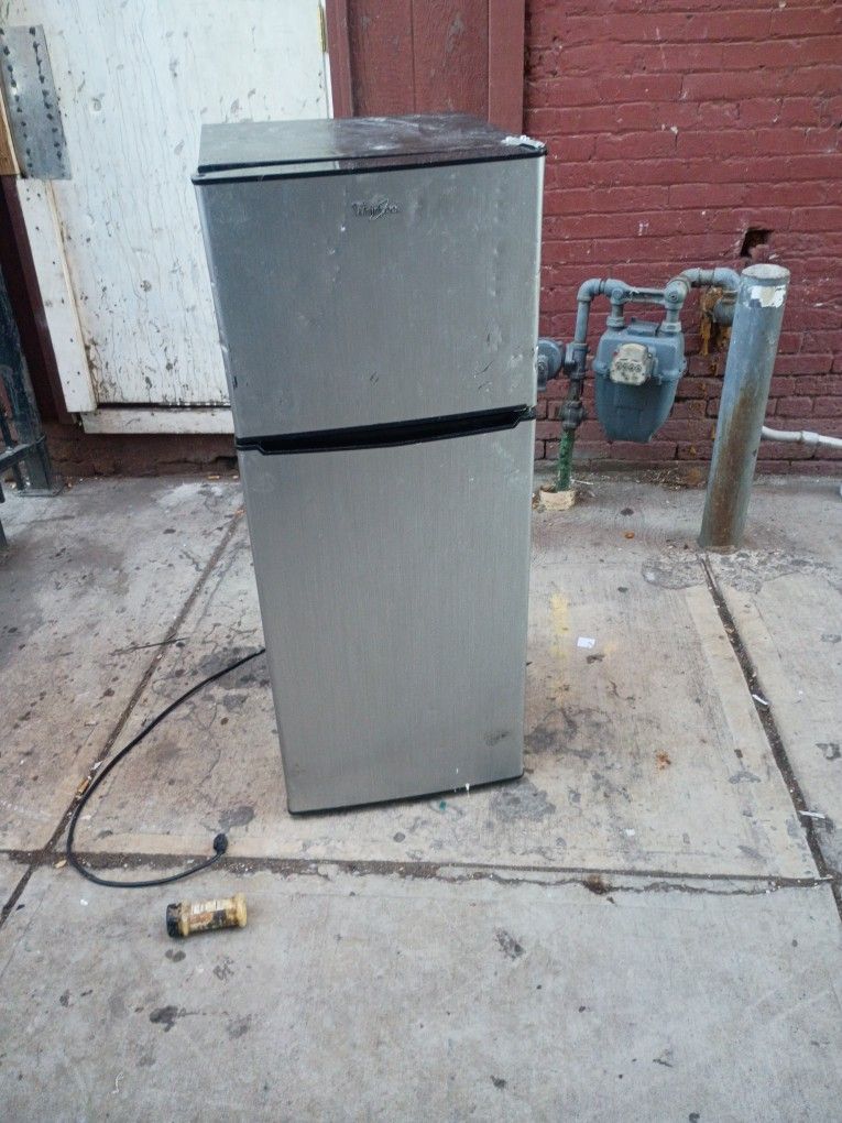 Whirlpool Refrigerator