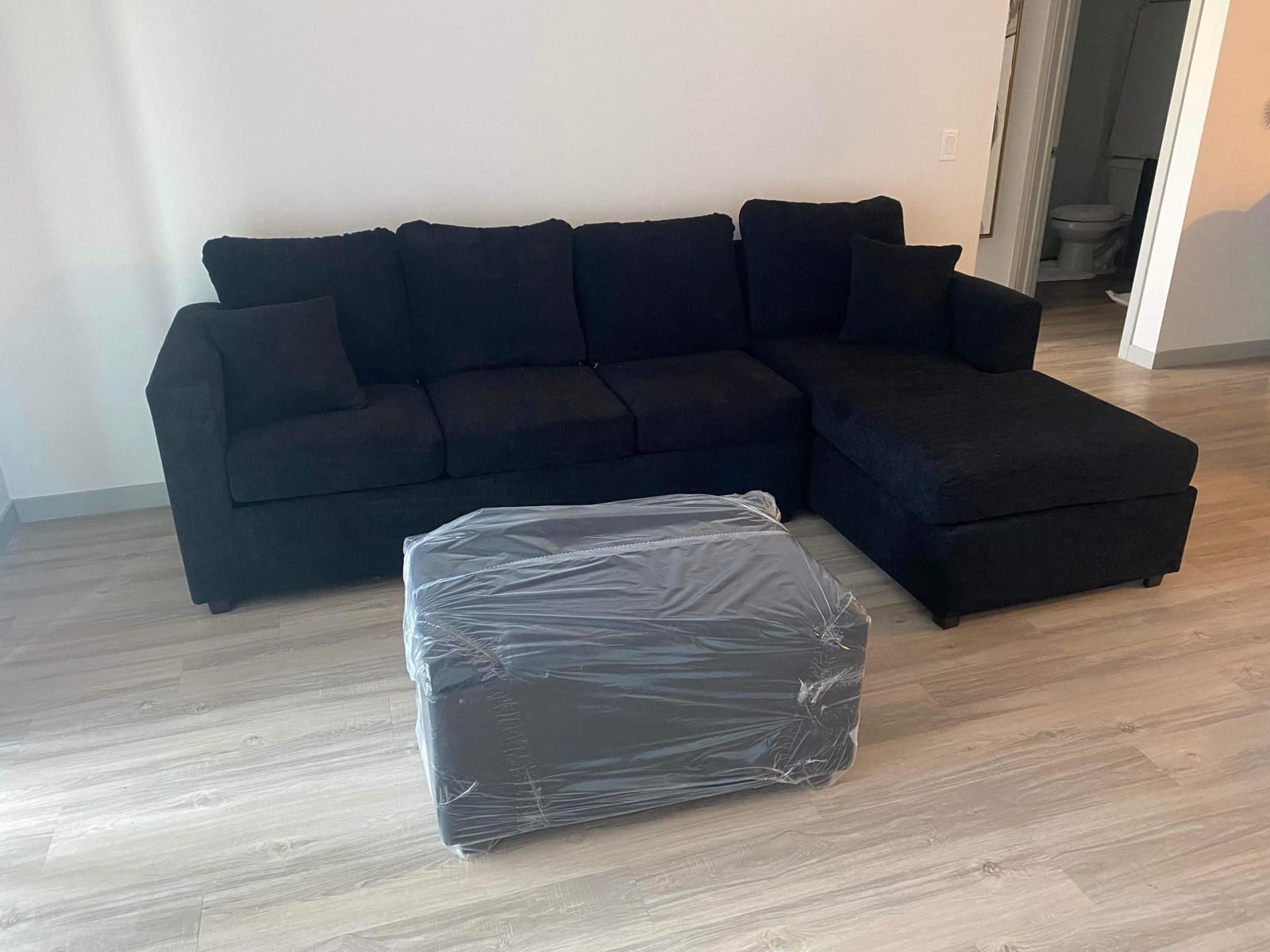 Black Sectional With Free Ottoman ‼️different Colors Available ‼️