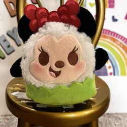 DISNEY MUNCHLINGS STRAWBERRY SHORTCAKE 4 1/2 INCH SOFT PLUSH