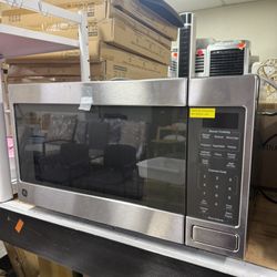 1.6 Cu. Ft. Countertop Microwave Oven