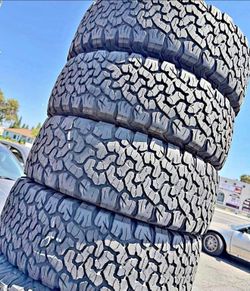 245/70/17 Bfgoodrich 📍📍 Vendo un set de llantas con 80% de vida las 4 📍🌟