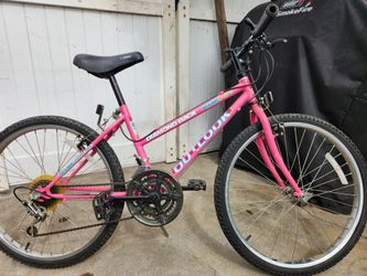 Diamondback Pink Trail Control Bike