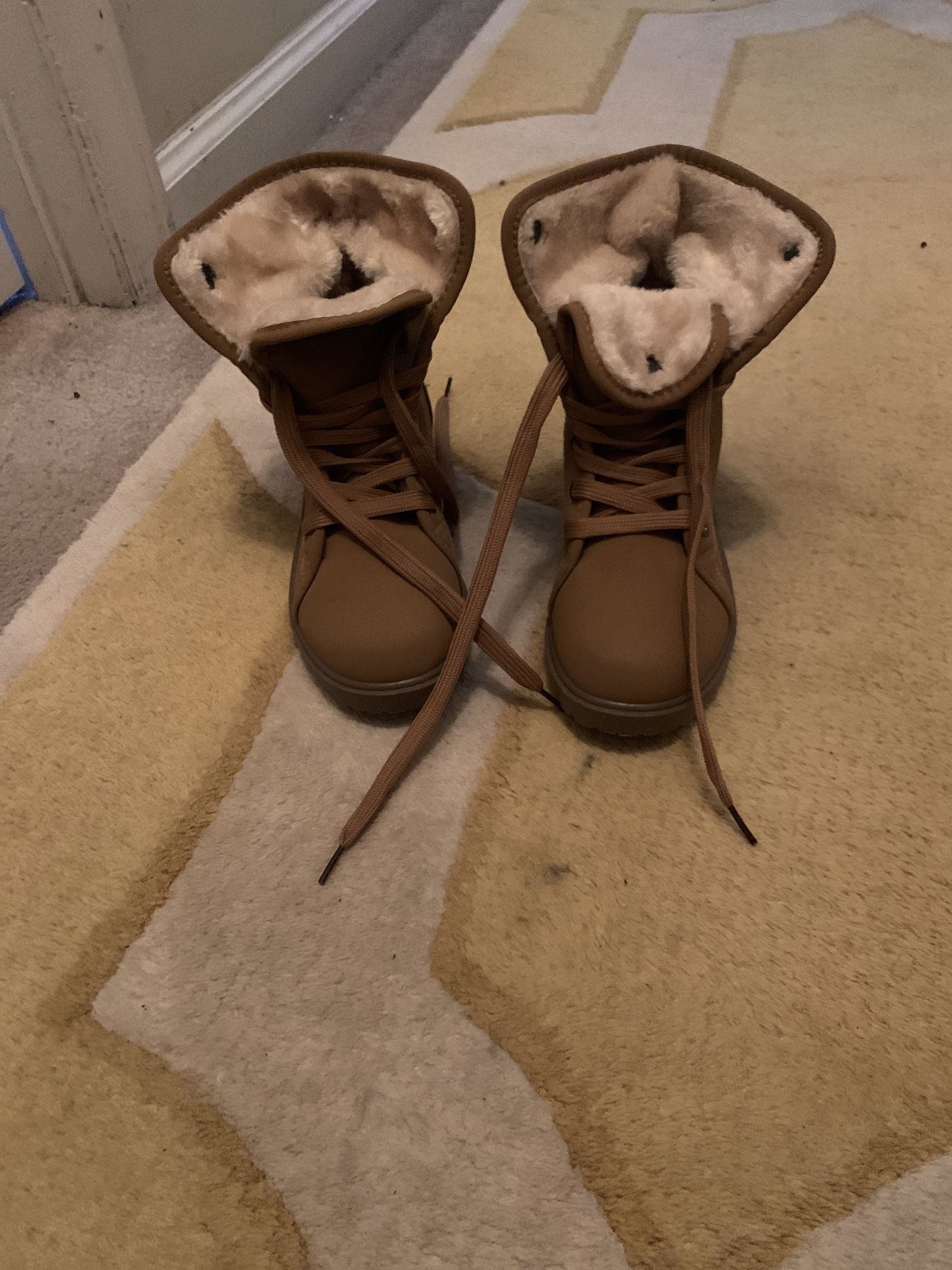 Girls Fur Lined Boots