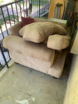 Free sofa couch