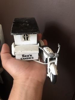 See’s Candy Motorcycles With Trailer