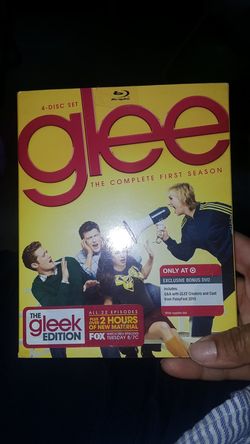 Glee on Blue Ray 4 Disc