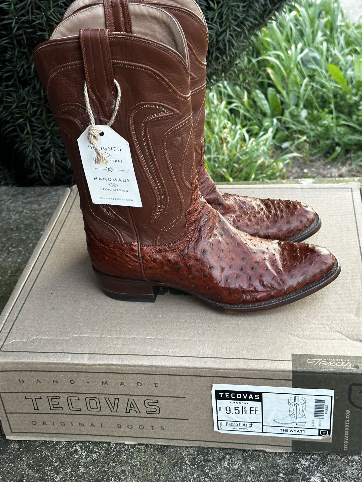 TECOVA ostrich boots