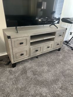 Tv stand