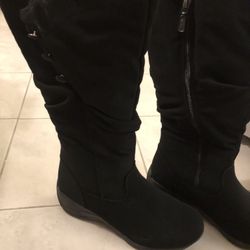 Beautiful Black boots