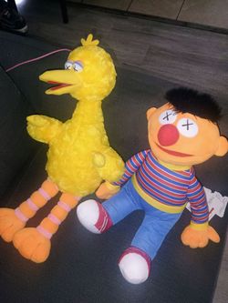 Kaws sesame Street rare Collectibles