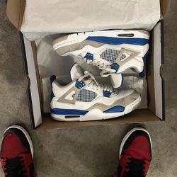 Jordan 4’s Military Blue 