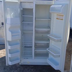  2 Refrigeradores En Buenas Condiciones 