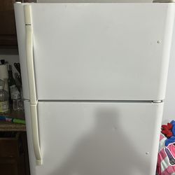 Free fridge