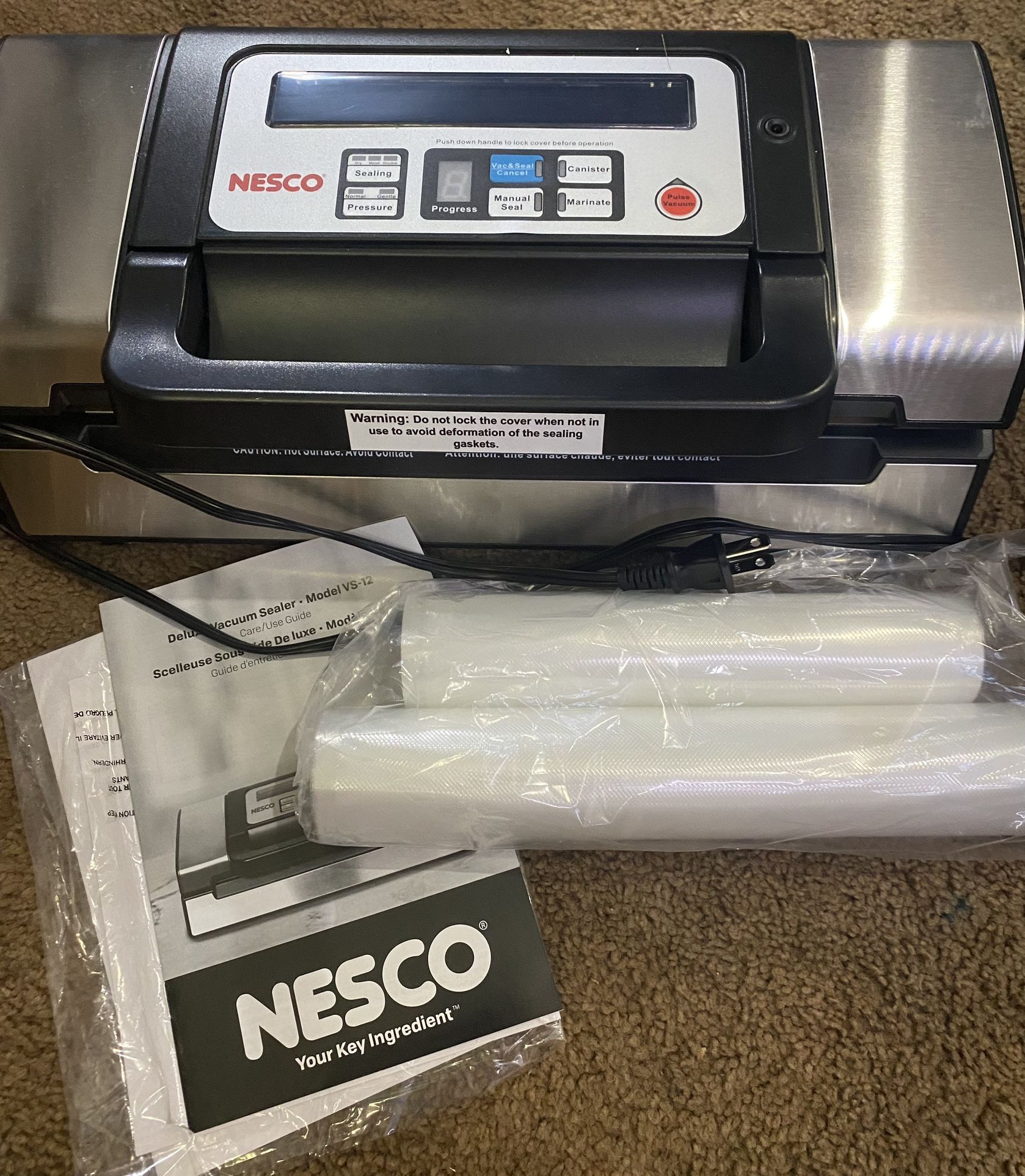Nesco Vacumn Sealer Brand New for Sale in Fairview Heights, IL