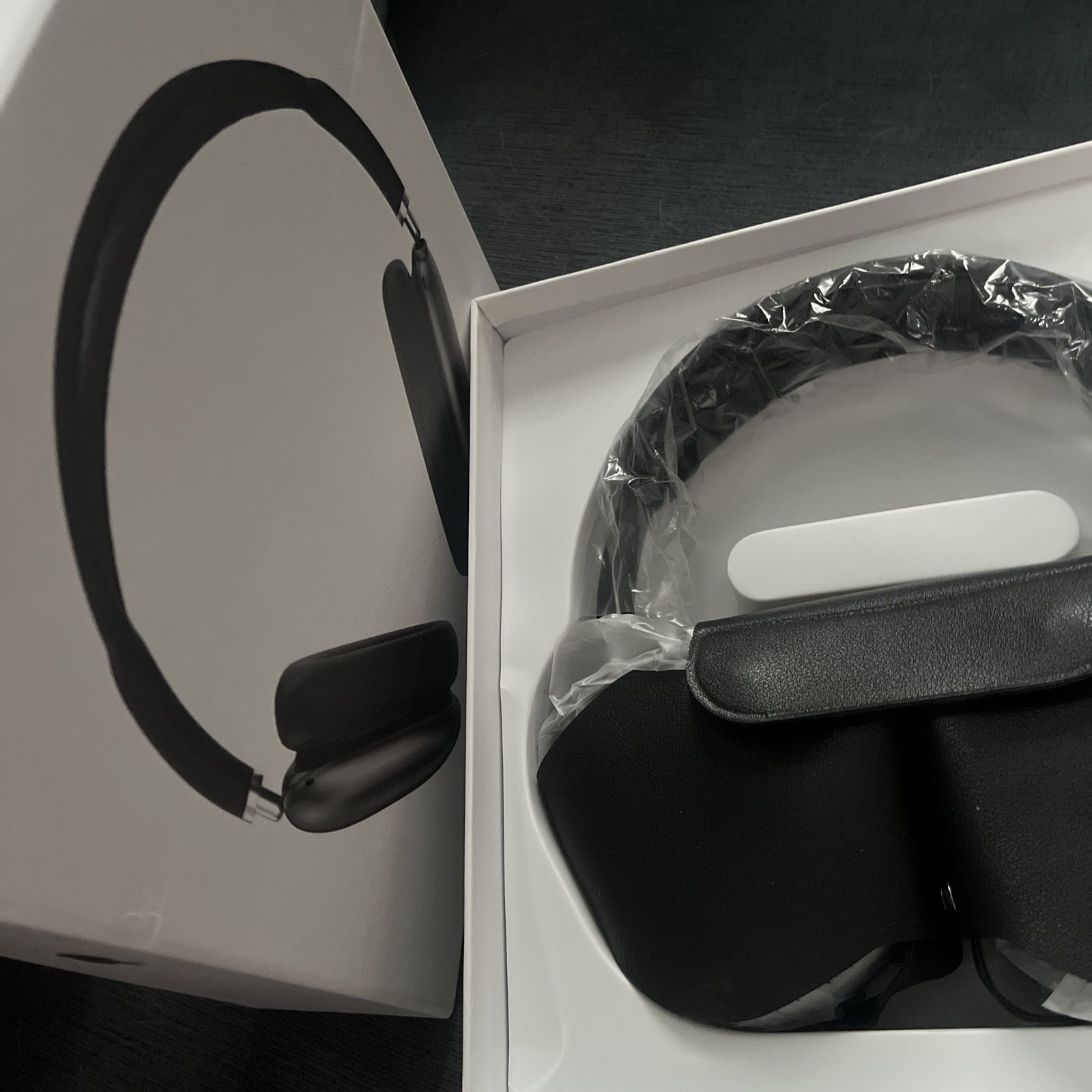 Apple AirPod Max All Black Headset Bluetooth (MEET UP ONLY!)