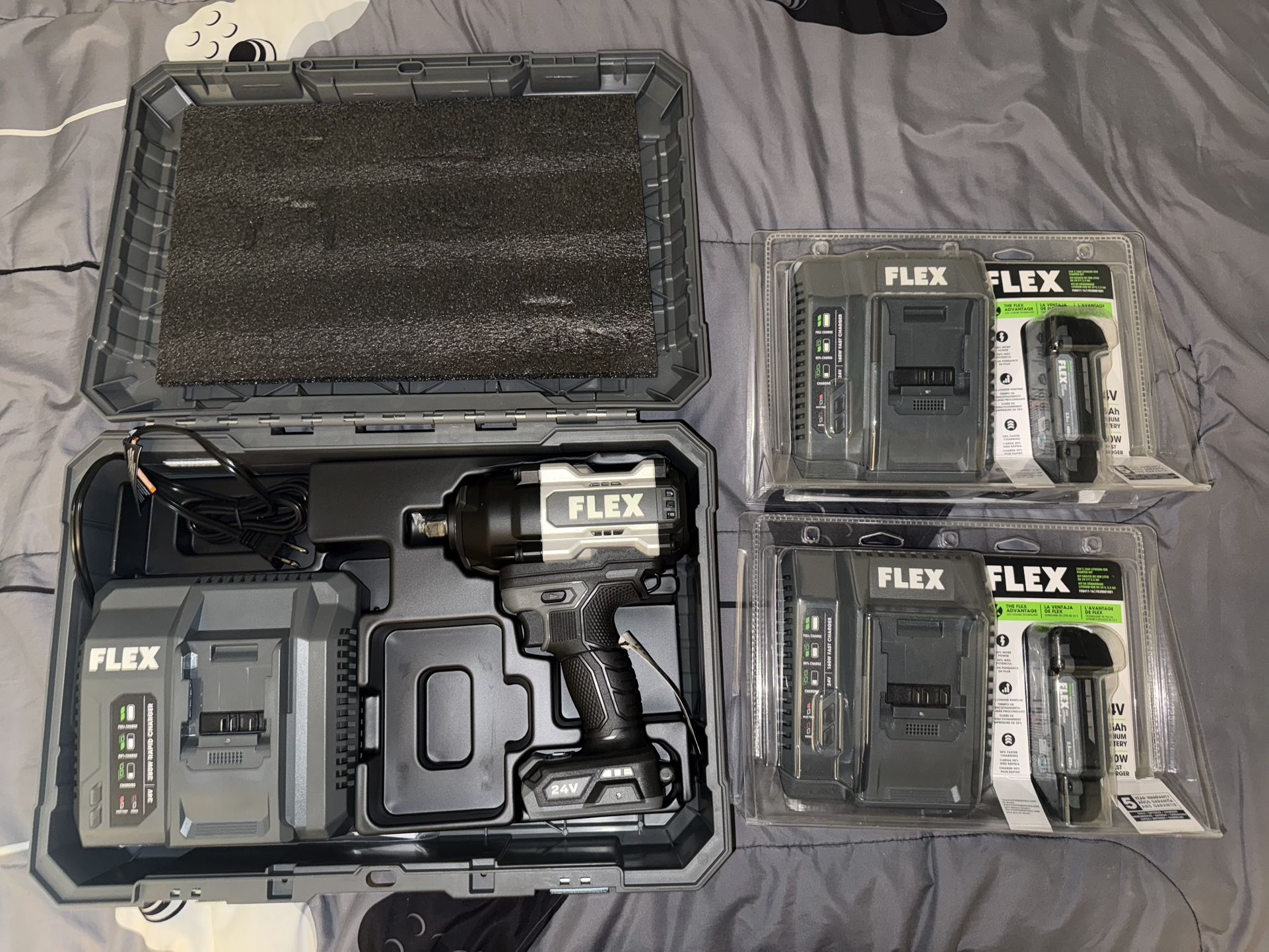 Flex 24V High Torque Impact Wrench Set